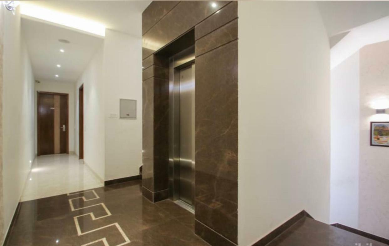 Al-Qasa Hotel Zirakpur Esterno foto